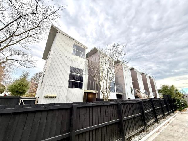 House for rent in Addington, Canterbury