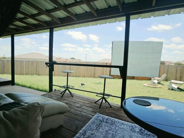 Room for rent in Temple Bar Marina, Texas