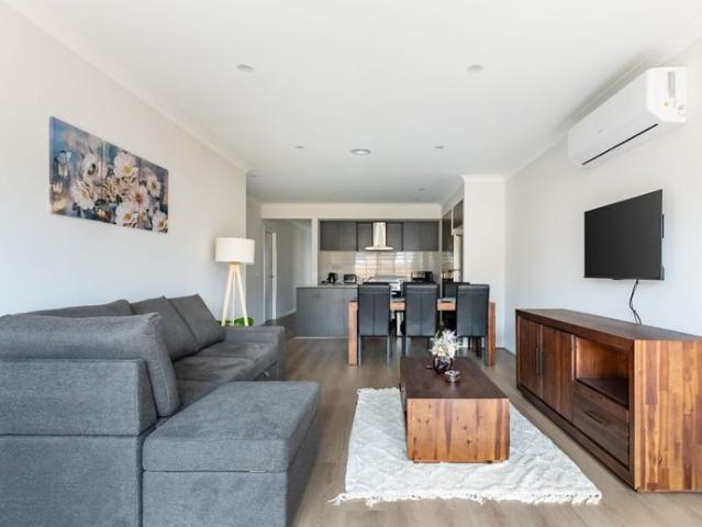 House for rent in Parkview, Lara
