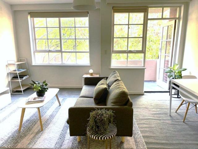 Apartment for rent in Jolimont, Melbourne