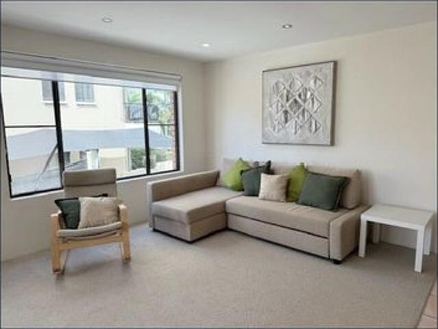 Apartment for rent in Kings Creek, Queensland