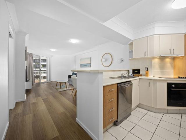 Apartment for sale in Broadbeach, Gold Coast City