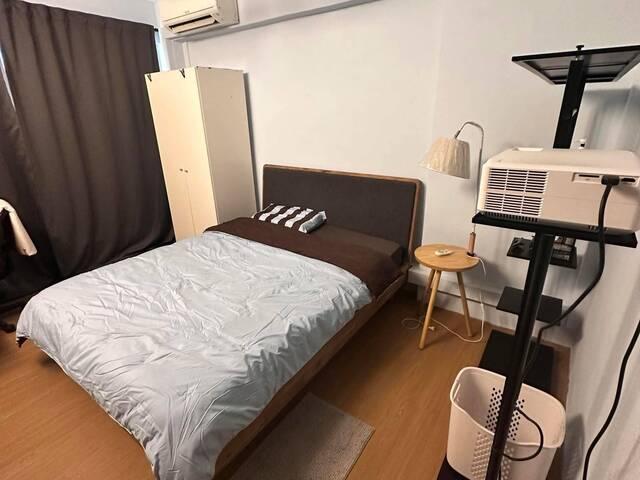 Room for rent in Bendemeer, Singapore