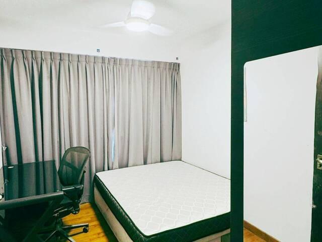 Room for rent
