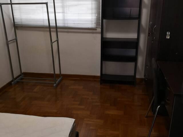 Room for rent in Serangoon