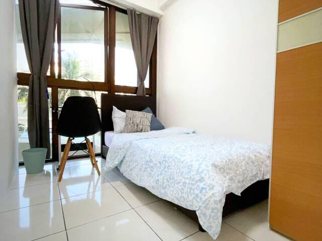 Room for rent