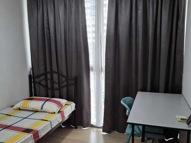 Room for rent in Sembawang, 23 North West