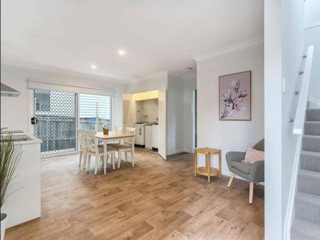 Granny Flat for rent in Toombul, Queensland