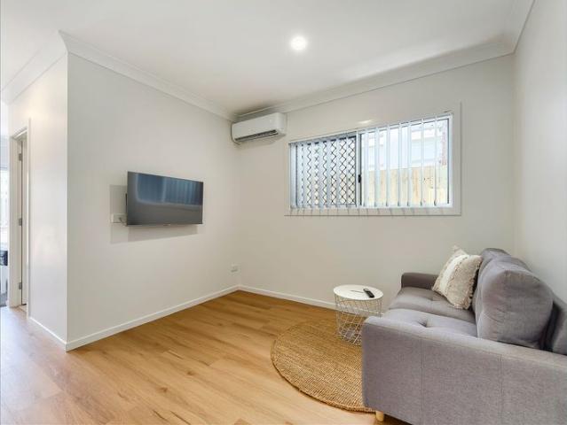 Granny Flat for rent in Toombul, Queensland