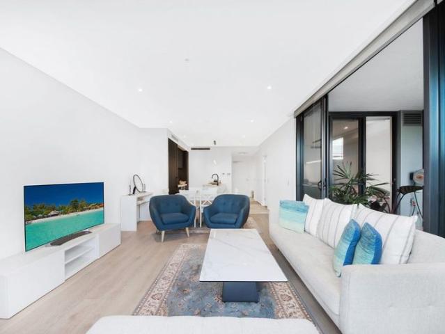 Apartment for rent in Lower North Shore, Sydney