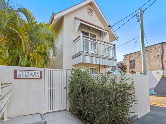 Apartment for rent in Toombul, Queensland
