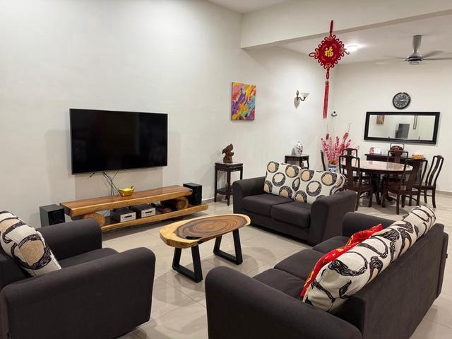Terraced House for rent in Malaka