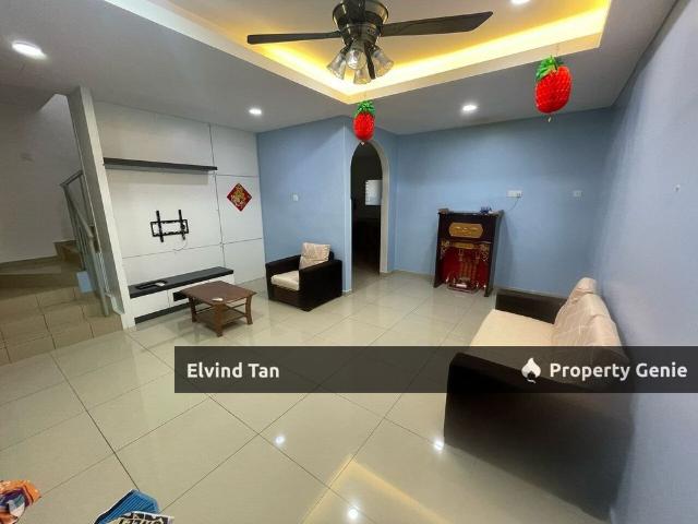 House for rent in Malaka