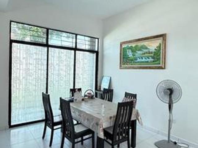 Residential House for rent in Malaka