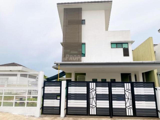 House for rent in Kajang, Langat