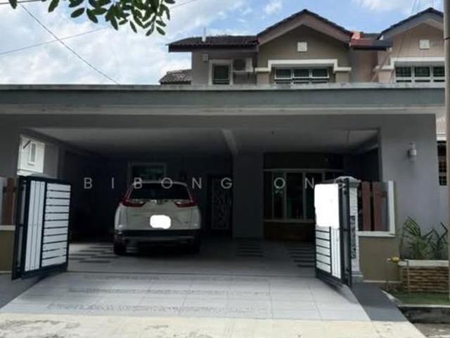 Terraced House for sale in Malaka