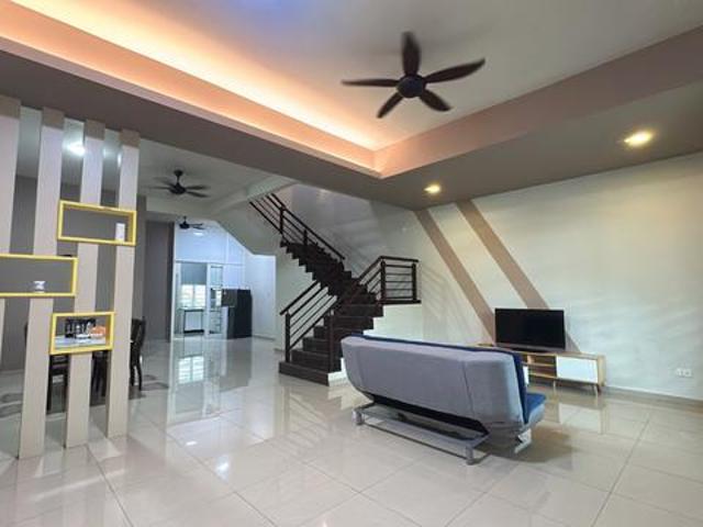 Terraced House for rent in Malaka