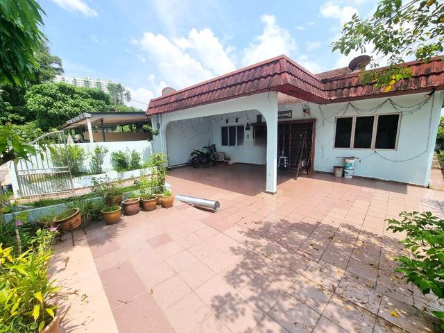Terraced House for rent in Country Heights Damansara, Kuala Lumpur