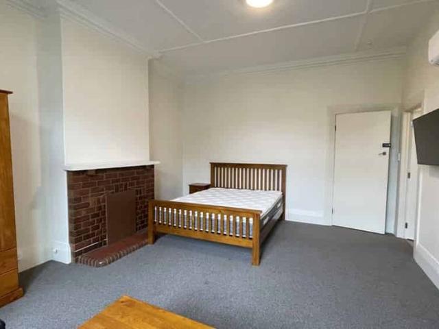 Property for rent in Otakou