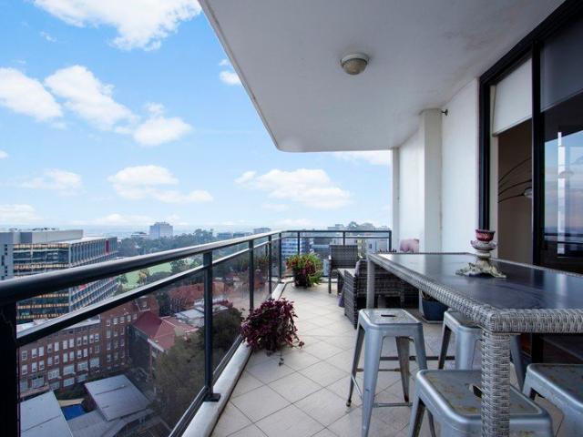 Apartment for rent in Lower North Shore, Sydney