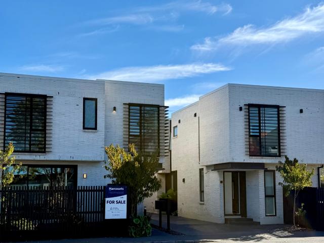 Townhouse for rent in Heathcote, Canterbury