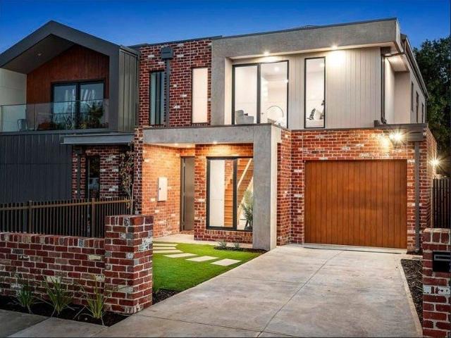 Townhouse for rent in Airport West, Melbourne