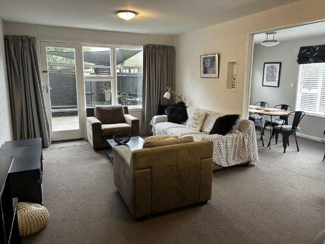 Townhouse for rent in Saint Albans, Fendalton-Waimari-Harewood Community