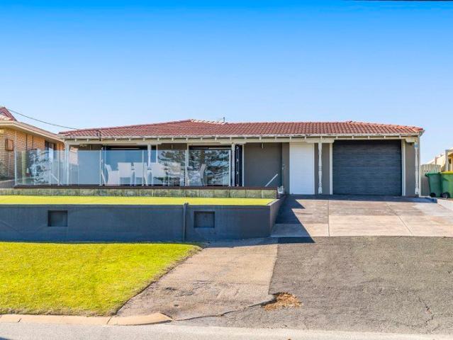 House for rent in Waikiki, Western Australia