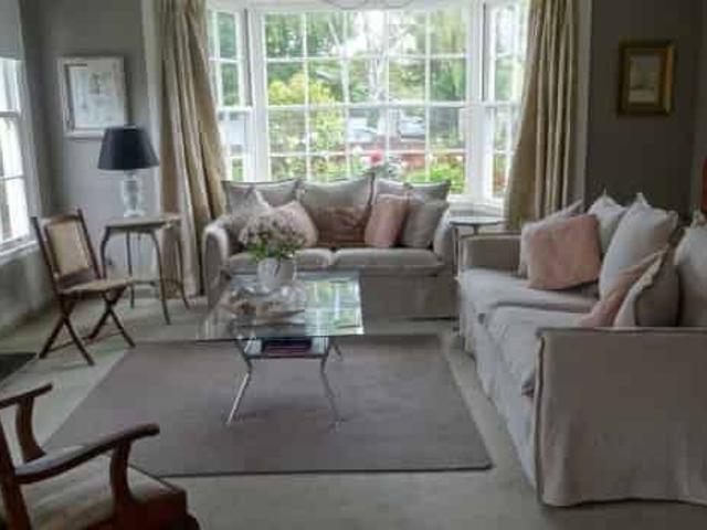 Townhouse for rent in Fendalton, Canterbury