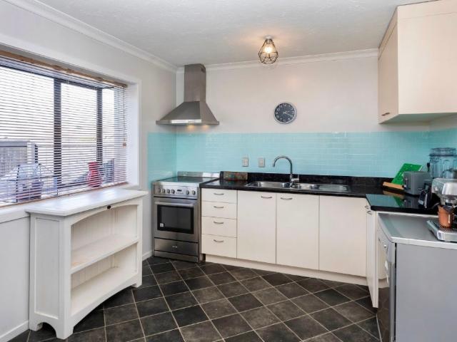 Apartment for rent in Heathcote, Canterbury