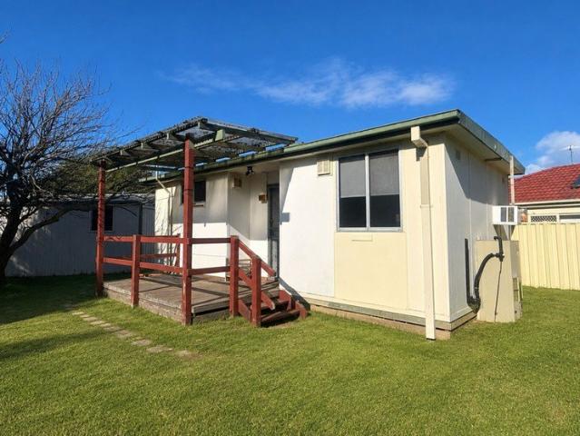 Granny Flat for rent in Camerons Creek, Victoria