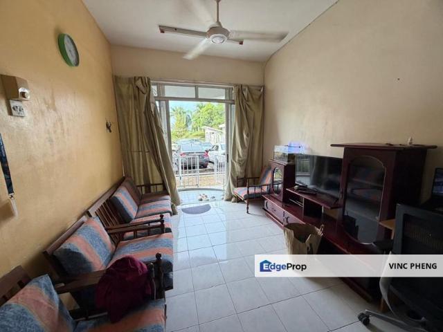 Condominium for sale in Malaka