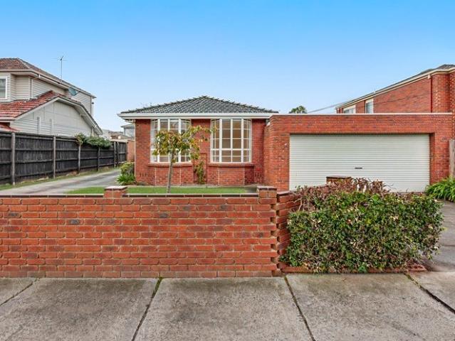 Townhouse for rent in Camerons Creek, Victoria
