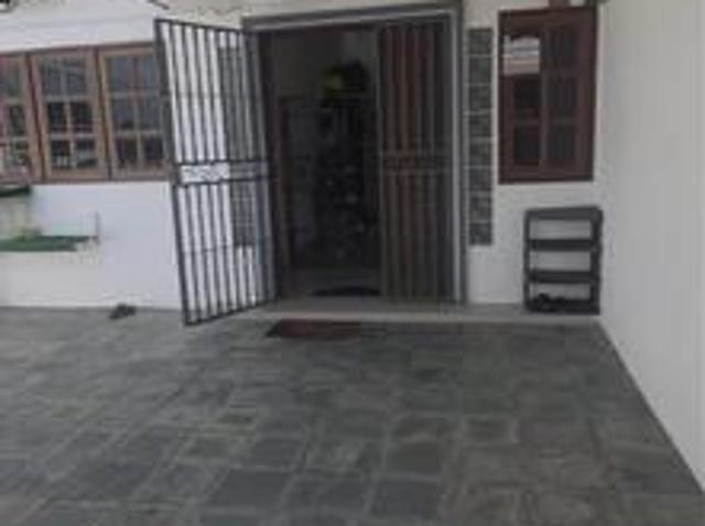 Terraced House for rent in Wellesley, Penang