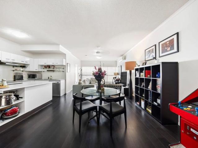Apartment for rent in Toombul, Queensland