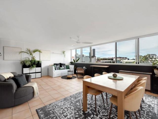 Apartment for rent in Toombul, Queensland