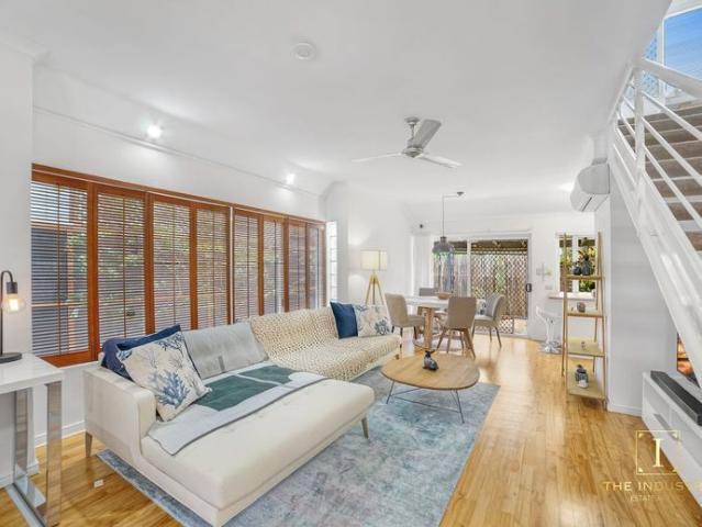 Apartment for rent in Cairns North, Cairns
