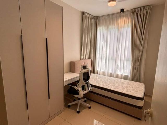 Room for rent in Petaling, Alam Impian