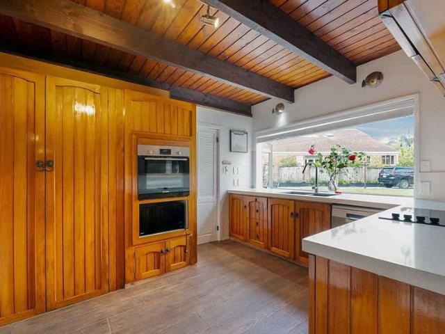 House for rent in Oratia