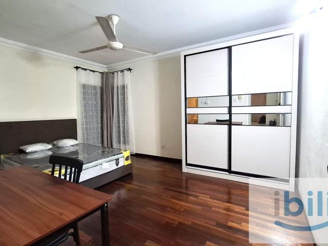 Room for rent in Country Heights Damansara, Kuala Lumpur