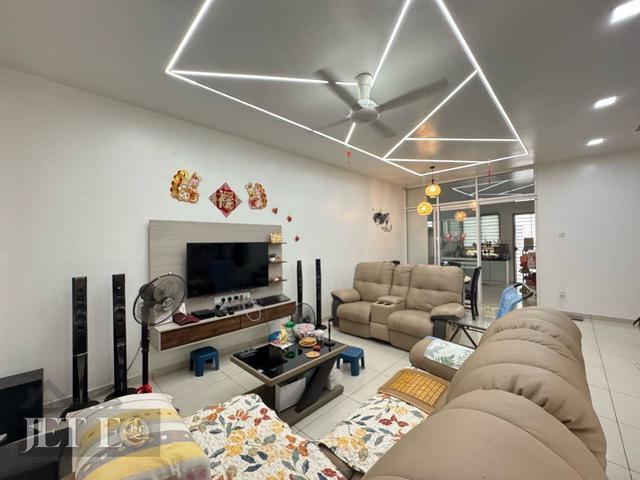 Terraced House for sale in Jenjarom, Selangor