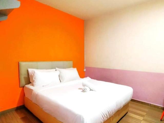 Room for rent in Country Heights Damansara, Kuala Lumpur