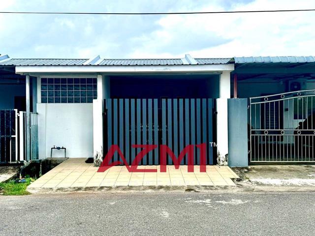 Terraced House for sale in Long Miri, Sarawak