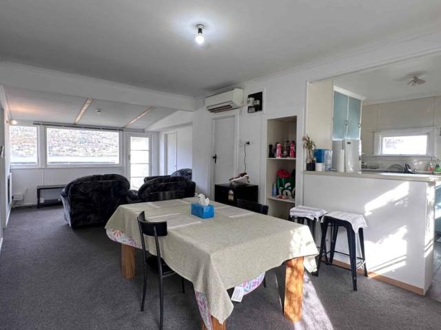 House for rent in Otakou