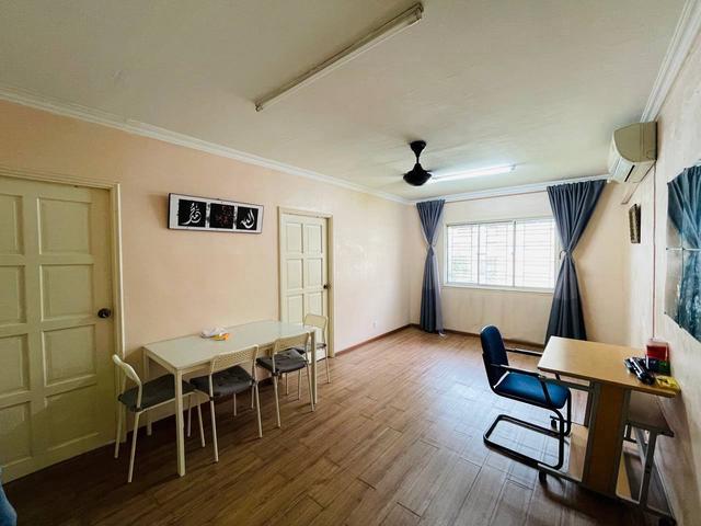 Flat for sale in Petaling, Damansara Damai