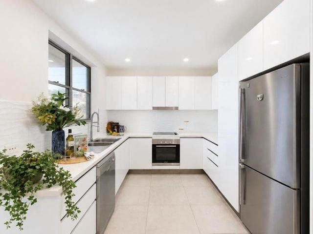Apartment for rent in St Lucia, Greater Brisbane