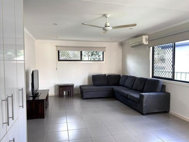 Apartment for rent in Middlemount, Queensland