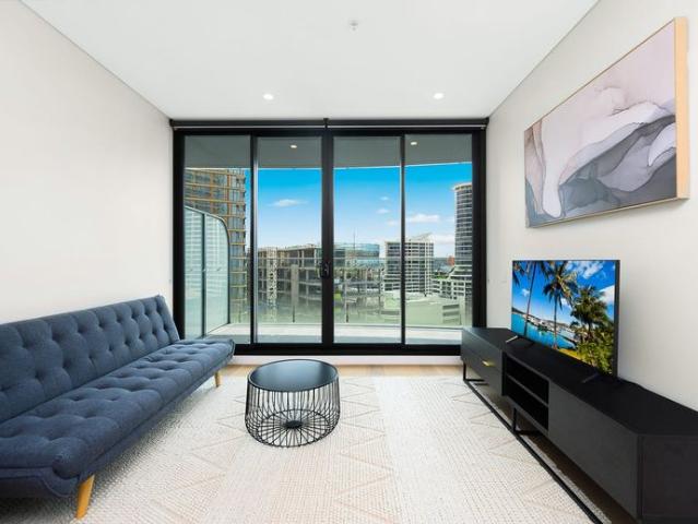 Apartment for rent in Lower North Shore, Sydney