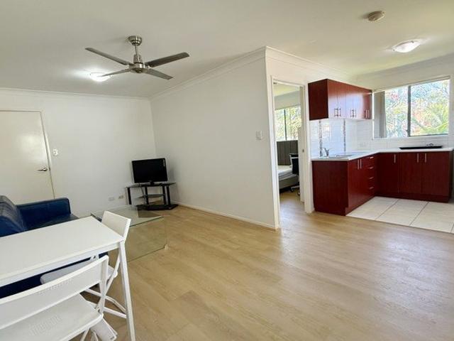 Apartment for rent in Toombul, Queensland