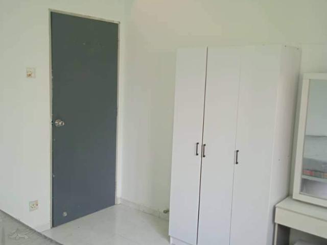 Room for rent in Mukim 13, Georgetown